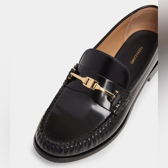 $950 Ferragamo Women's Harry Calfskin Bit F Buckle Loafers Nero Biscotto 7C - Picture 1 of 11